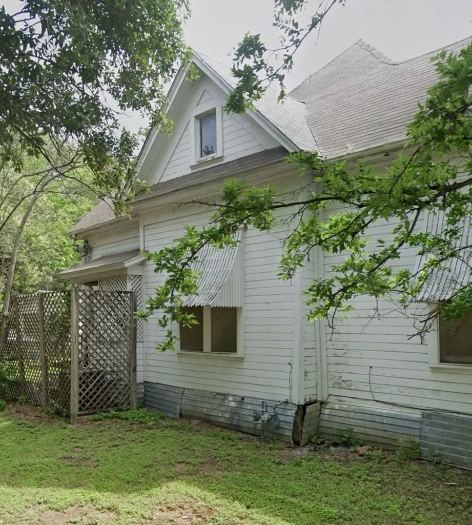 401 E Elm Street Hillsboro TX 76645