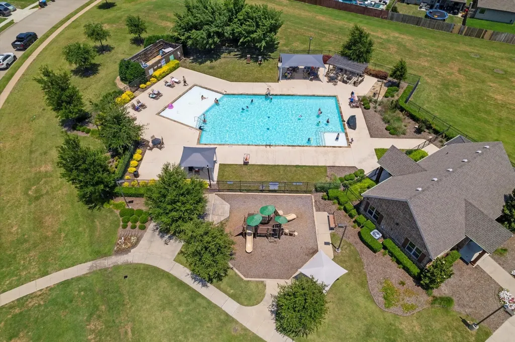 837 Amberwood Court Fort Worth TX 76052