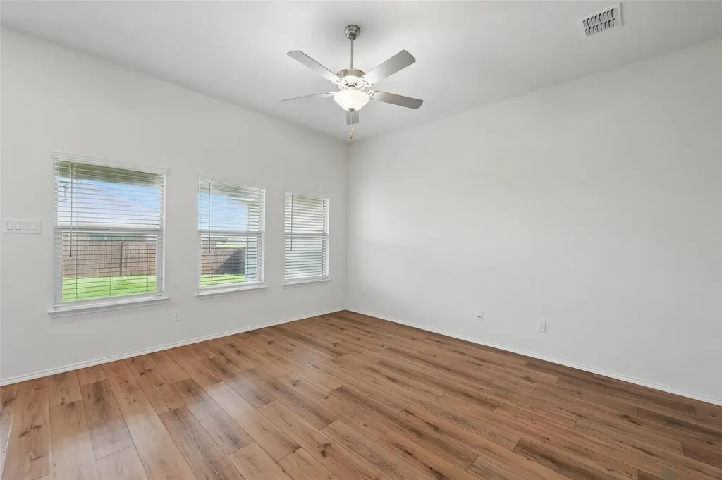 837 Amberwood Court Fort Worth TX 76052