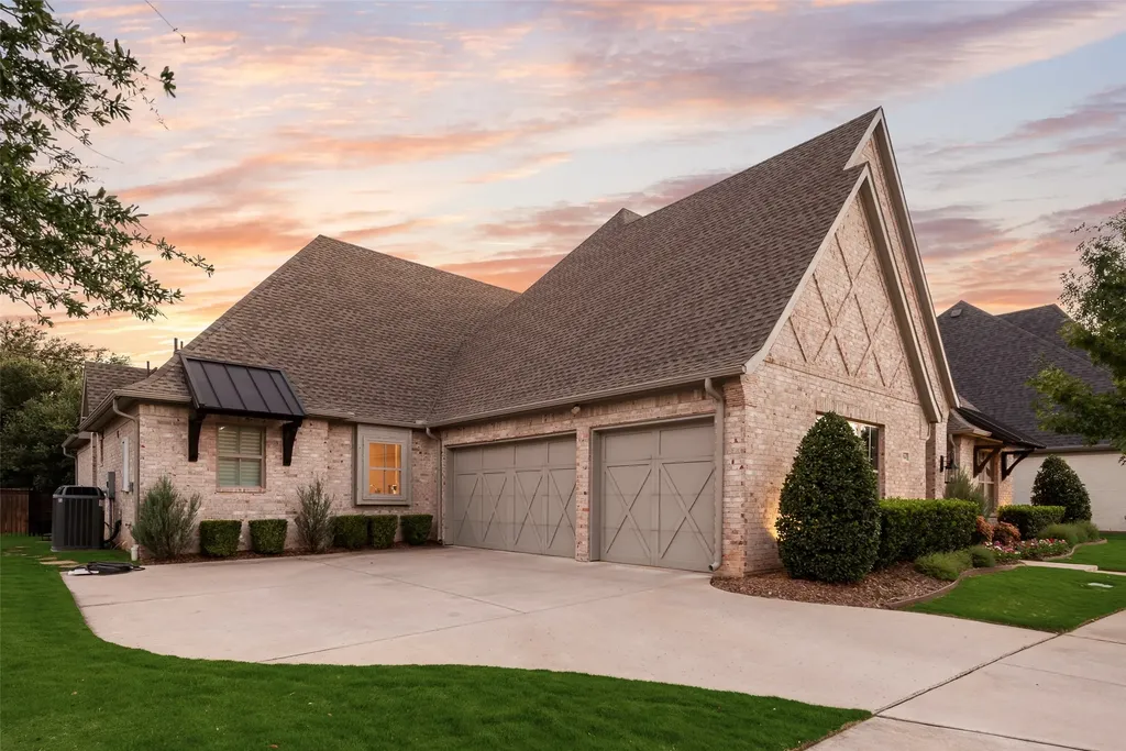 704 Winding Ridge Trail Southlake TX 76092