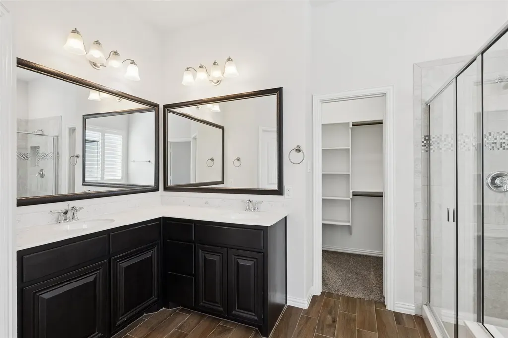 5805 Canyon Oaks Lane Fort Worth TX 76137