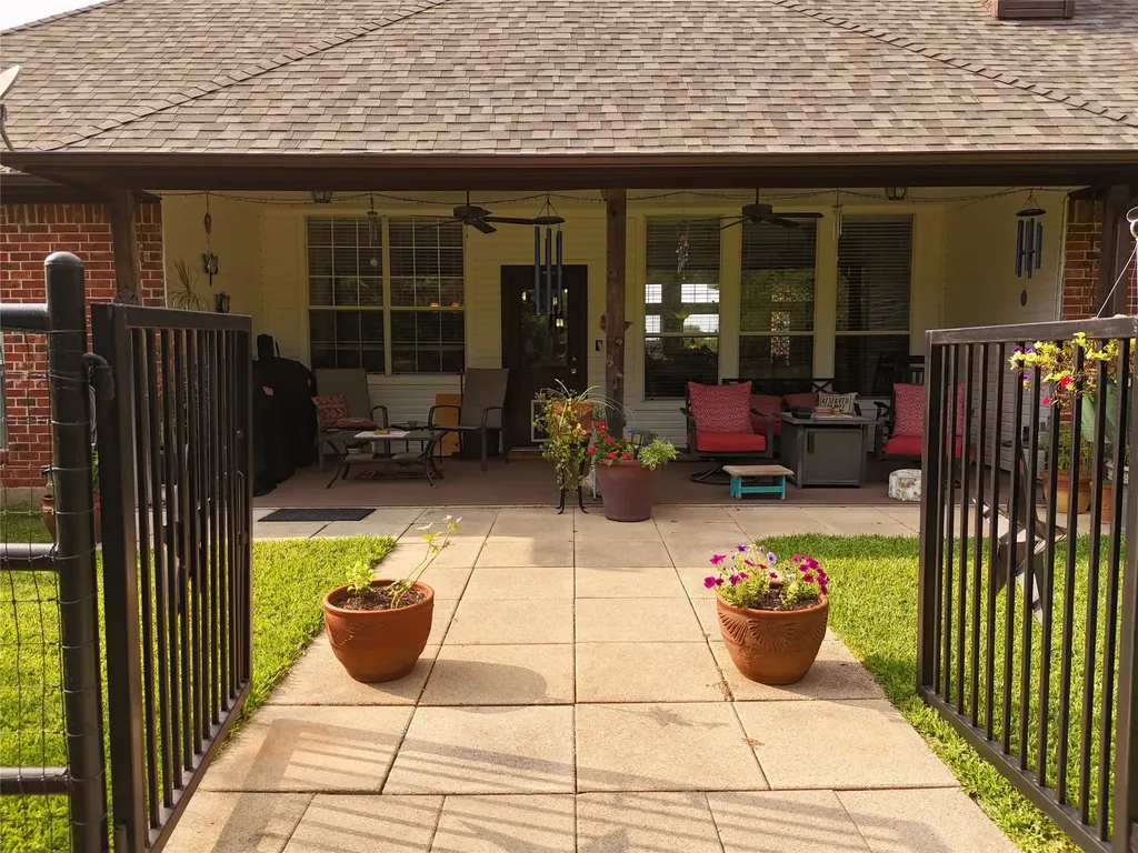 239 Palomino Court Cresson TX 76035