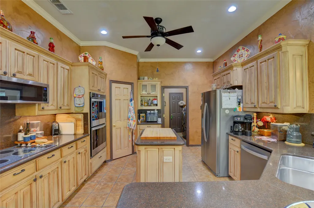 239 Palomino Court Cresson TX 76035