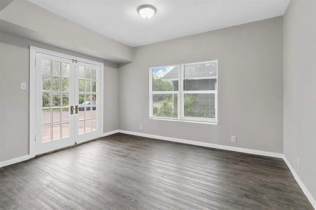 814 N Walnut Street Sherman TX 75090