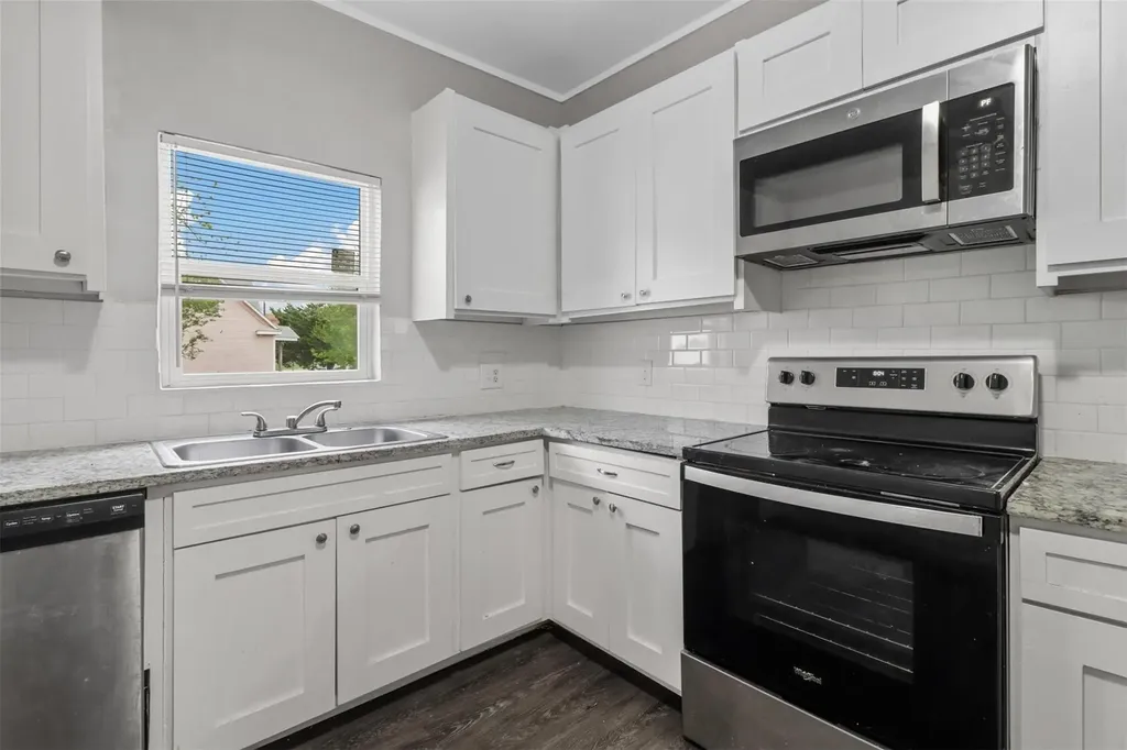 814 N Walnut Street Sherman TX 75090