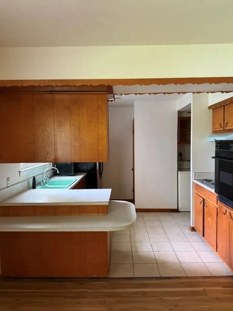1402 Hillcrest Drive Sherman TX 75092