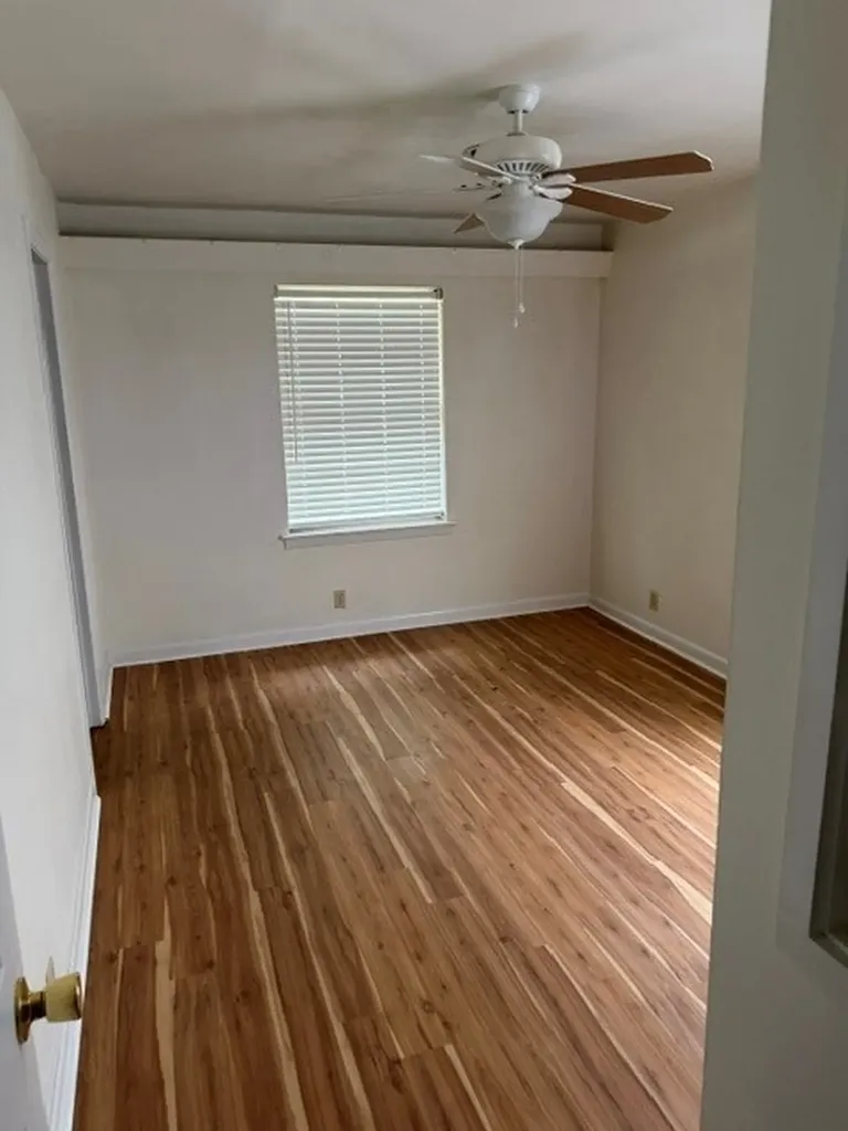 1402 Hillcrest Drive Sherman TX 75092
