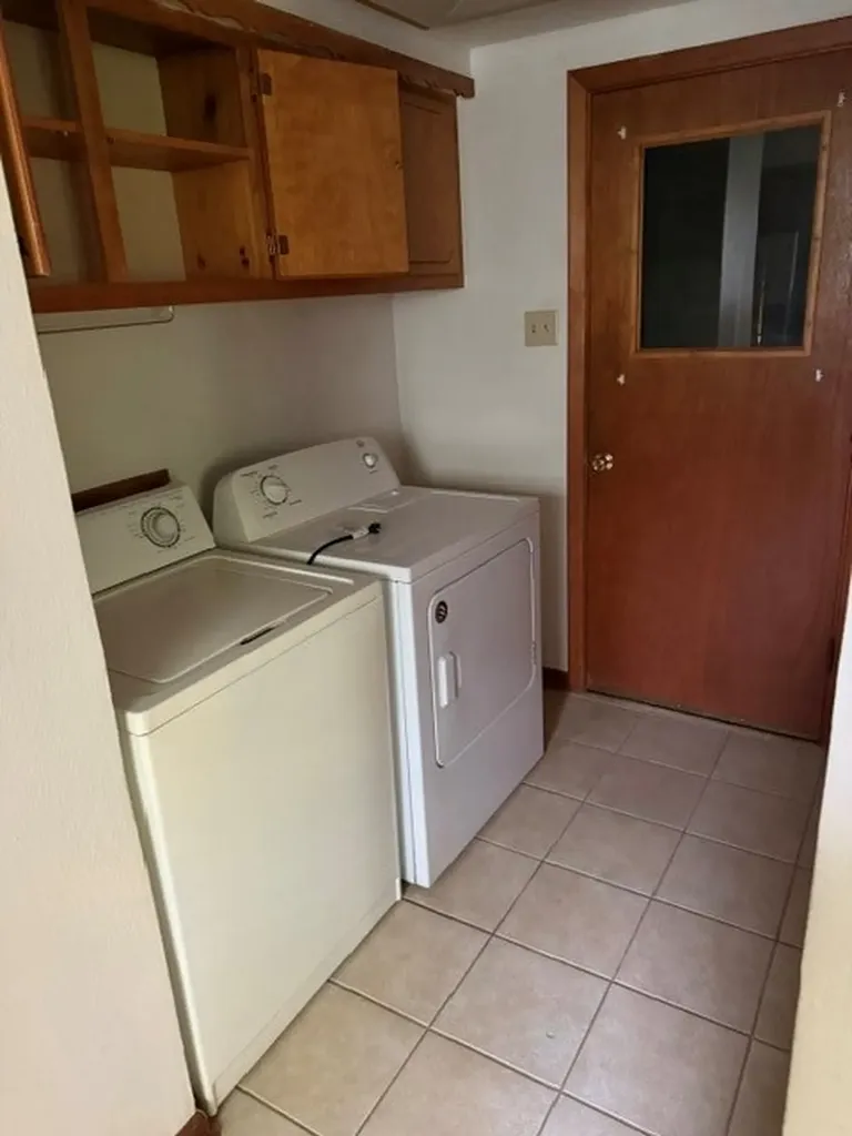 1402 Hillcrest Drive Sherman TX 75092