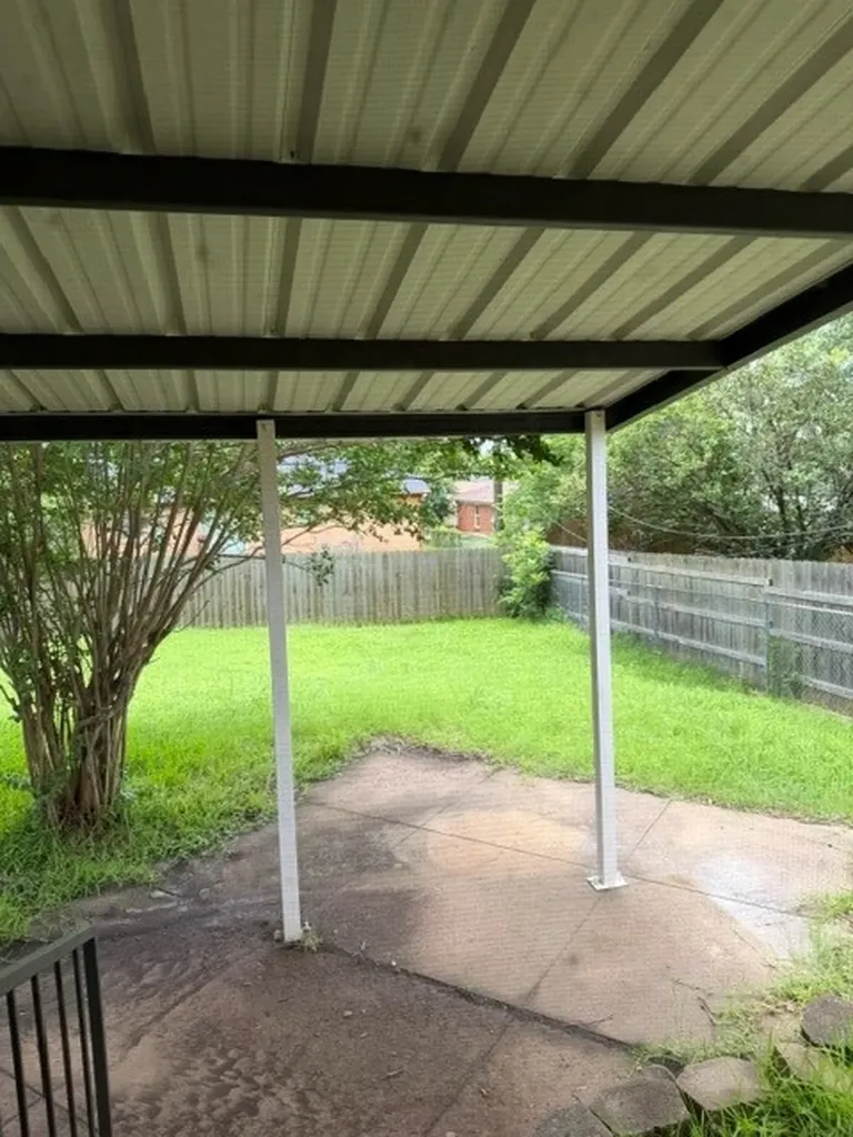 1402 Hillcrest Drive Sherman TX 75092
