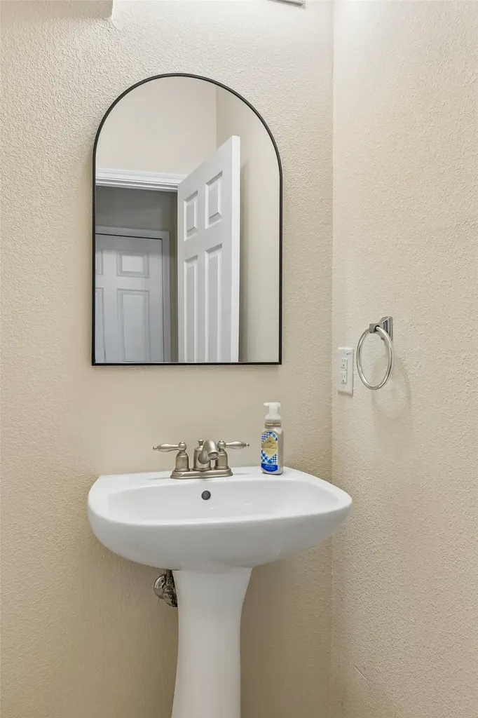 4140 Kyndra Circle Richardson TX 75082