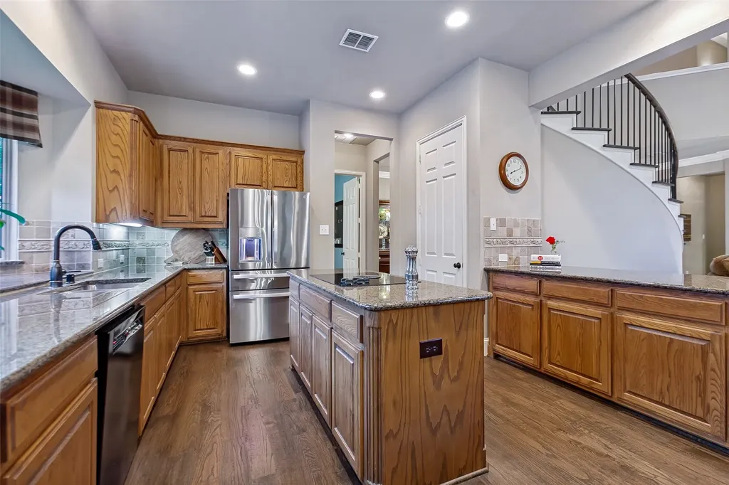 2505 Valley Glen Court Carrollton TX 75010
