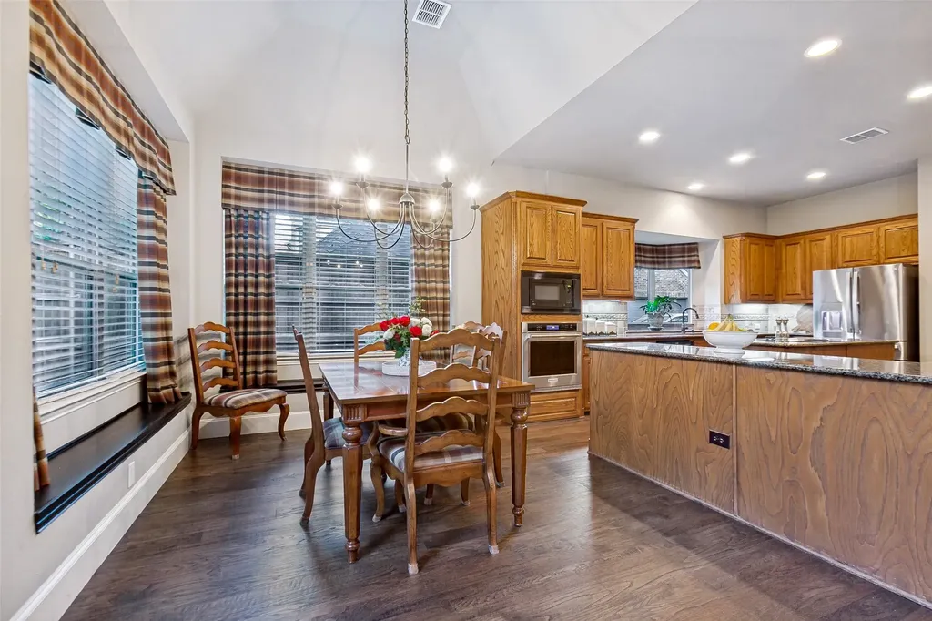 2505 Valley Glen Court Carrollton TX 75010