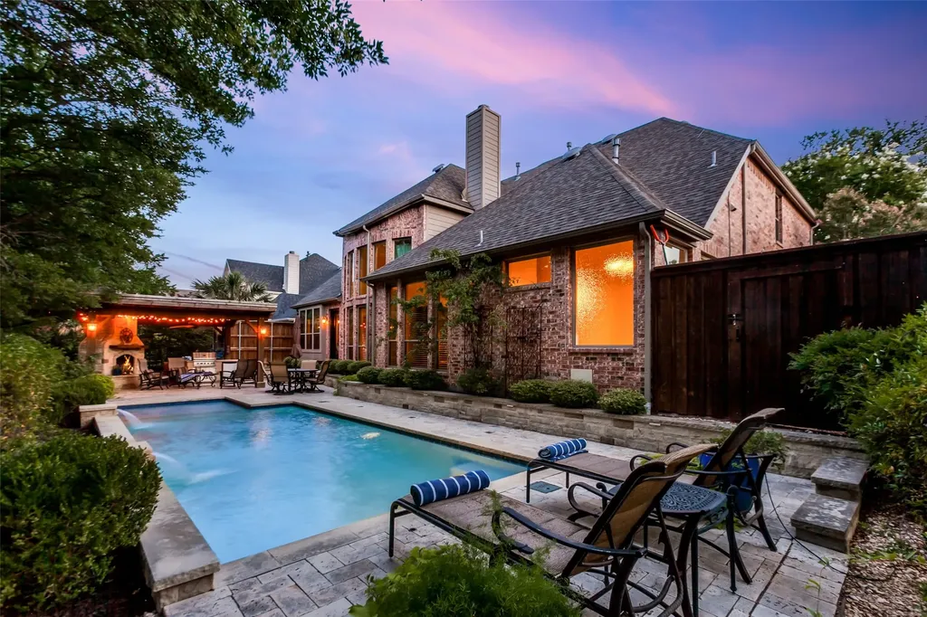 2505 Valley Glen Court Carrollton TX 75010