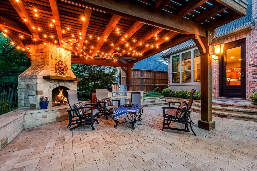 2505 Valley Glen Court Carrollton TX 75010