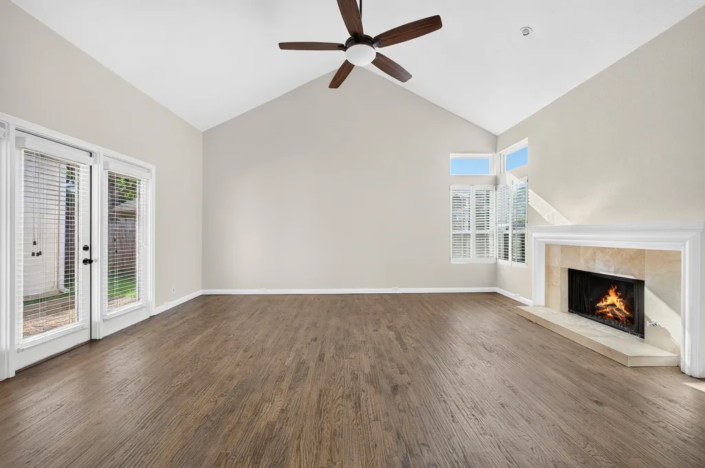 5806 Smoke Glass Trail Dallas TX 75252