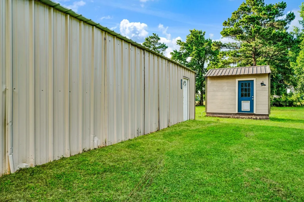 13944 Farm Road 195 Bagwell TX 75412