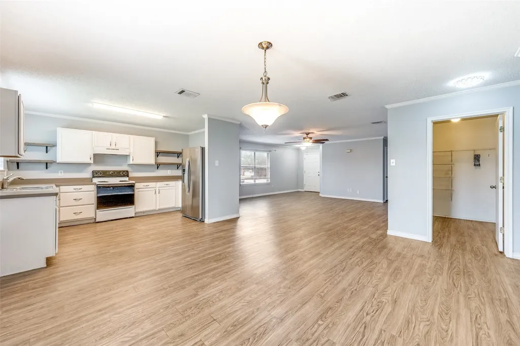 124 Jefferson Drive Venus TX 76084