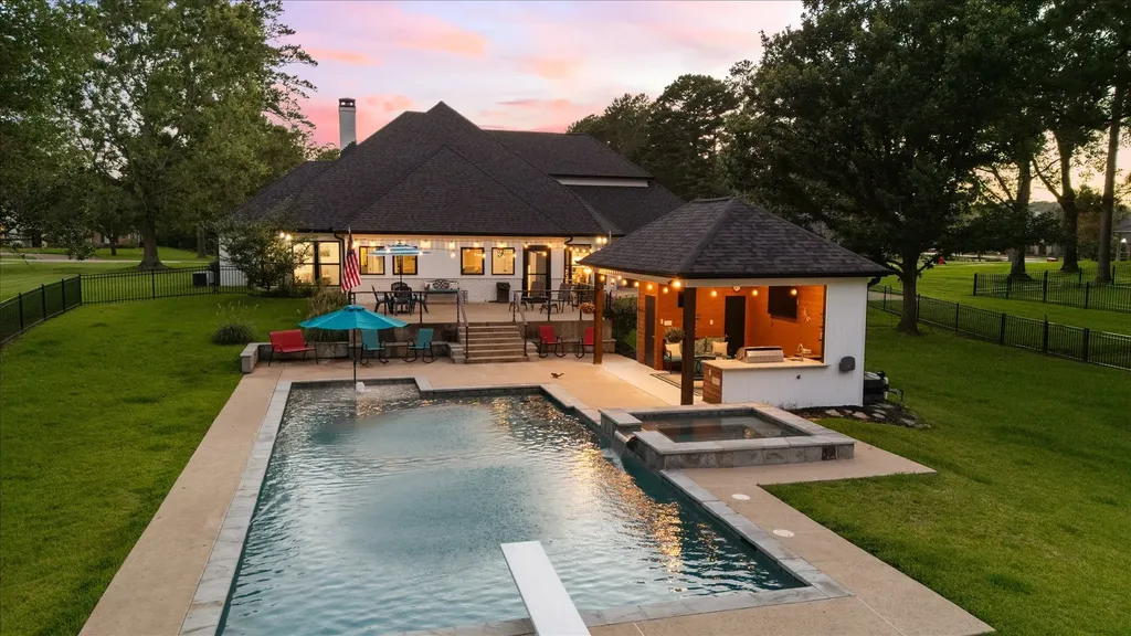 350 Pecan Creek Drive Henderson TX 75654