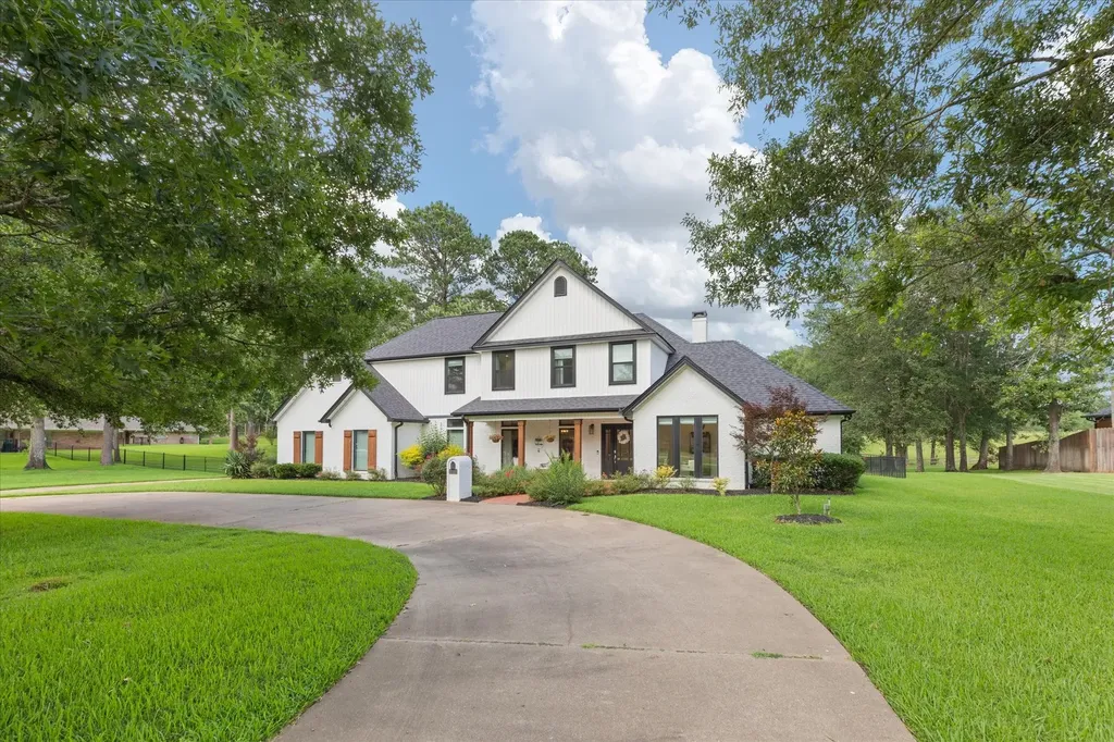 350 Pecan Creek Drive Henderson TX 75654