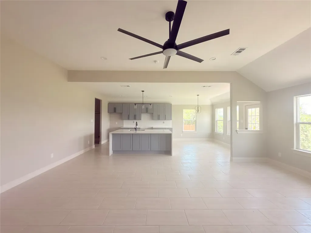 402 Bellaire Circle Mineral Wells TX 76067
