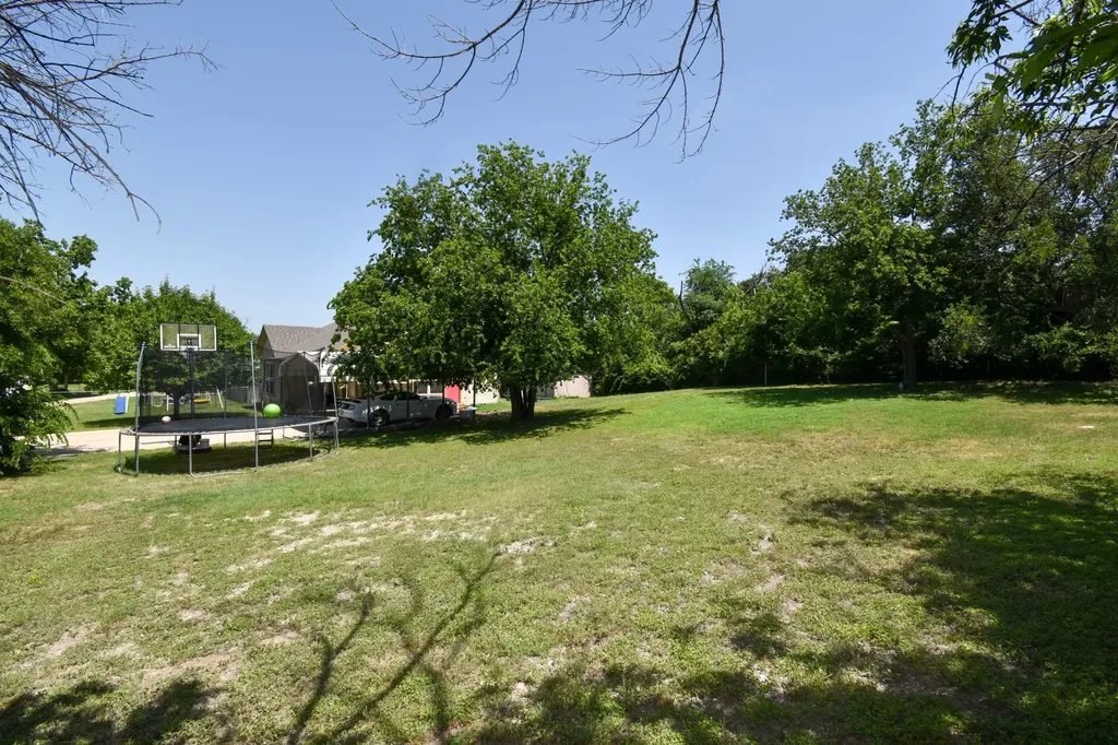 603 W 7th Street Brady TX 76825