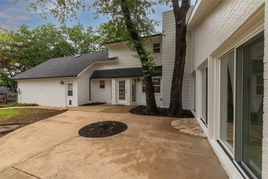 8948 David Fort Road Argyle TX 76226