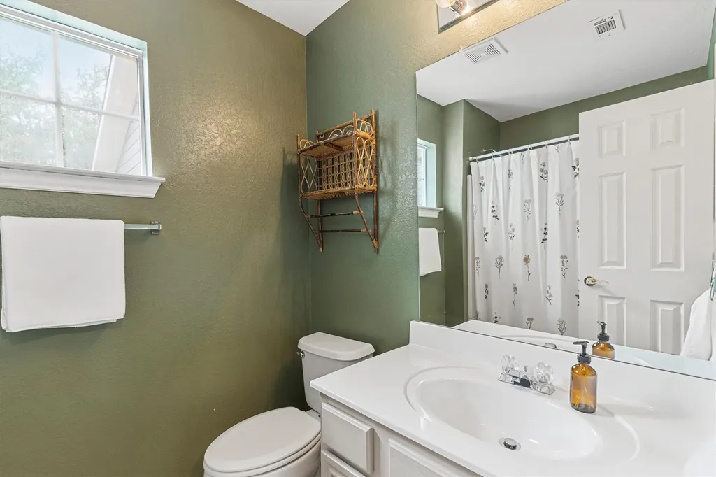 9824 Castlewood Drive Plano TX 75025