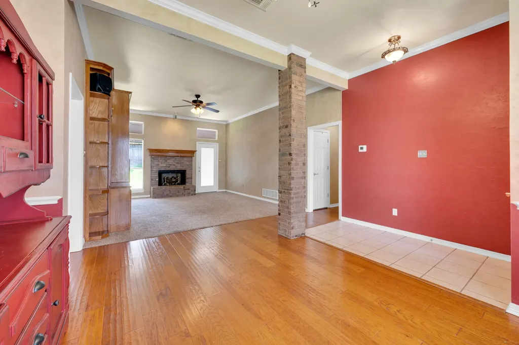 1624 Ross Drive Midlothian TX 76065