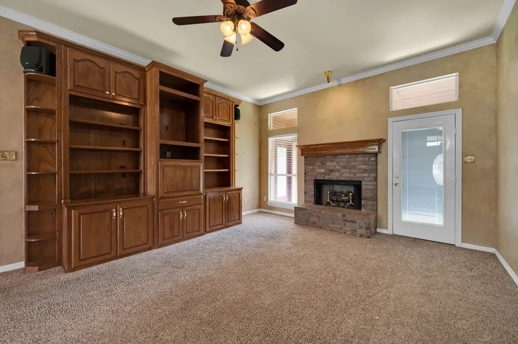 1624 Ross Drive Midlothian TX 76065
