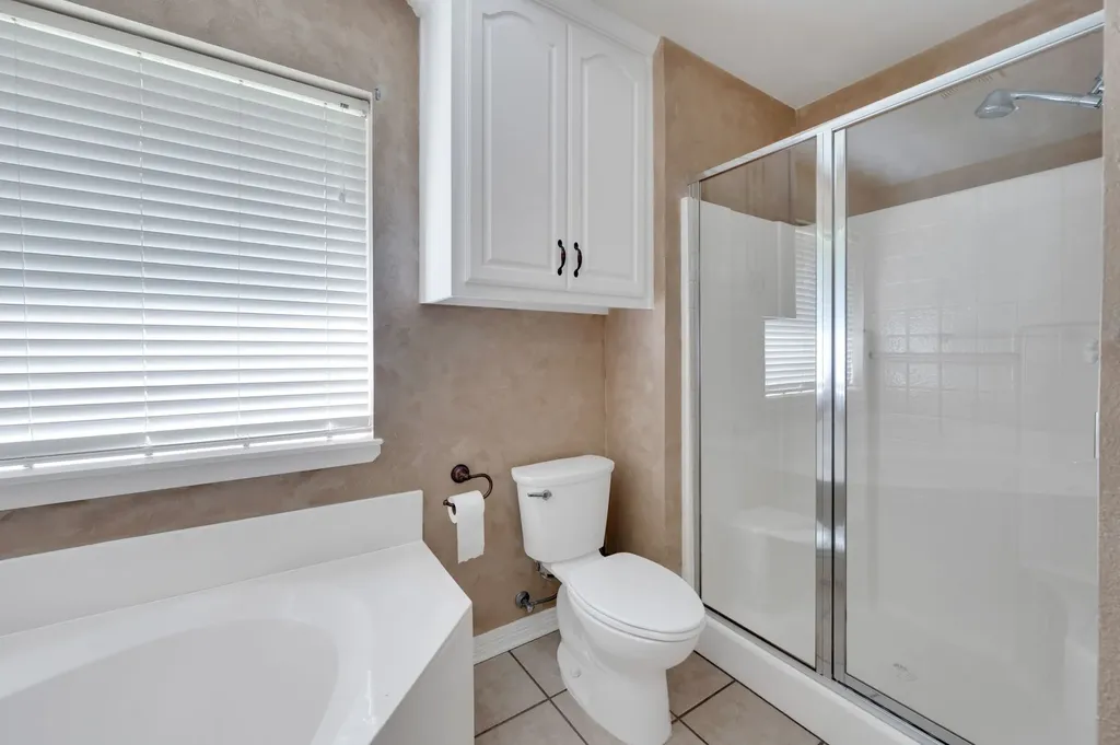 1624 Ross Drive Midlothian TX 76065