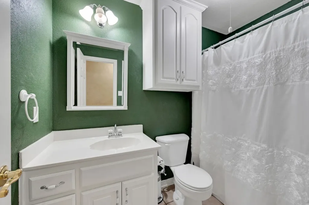 1624 Ross Drive Midlothian TX 76065