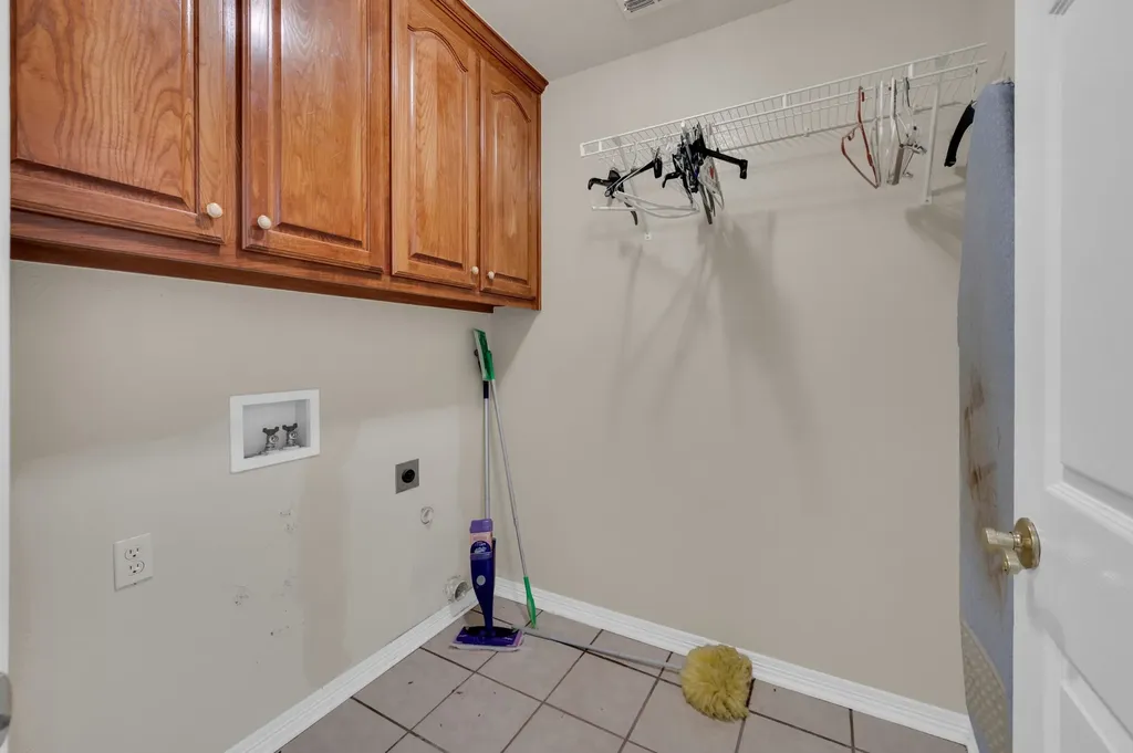 1624 Ross Drive Midlothian TX 76065