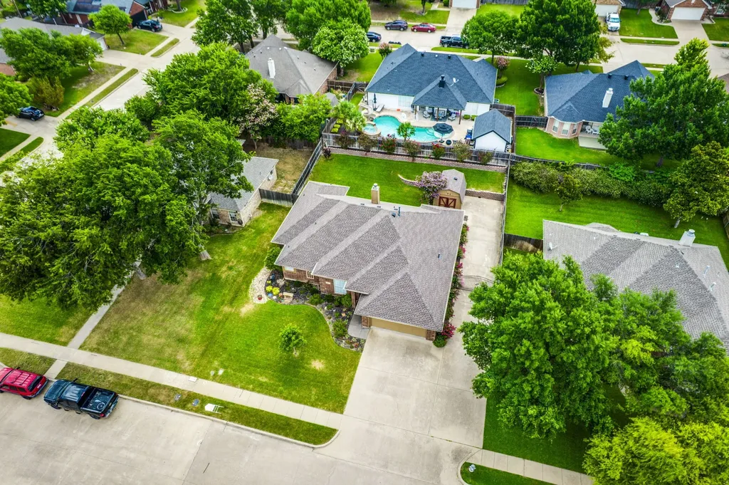 1624 Ross Drive Midlothian TX 76065