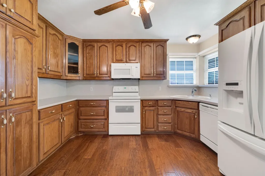 1624 Ross Drive Midlothian TX 76065