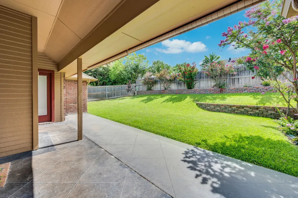 1624 Ross Drive Midlothian TX 76065