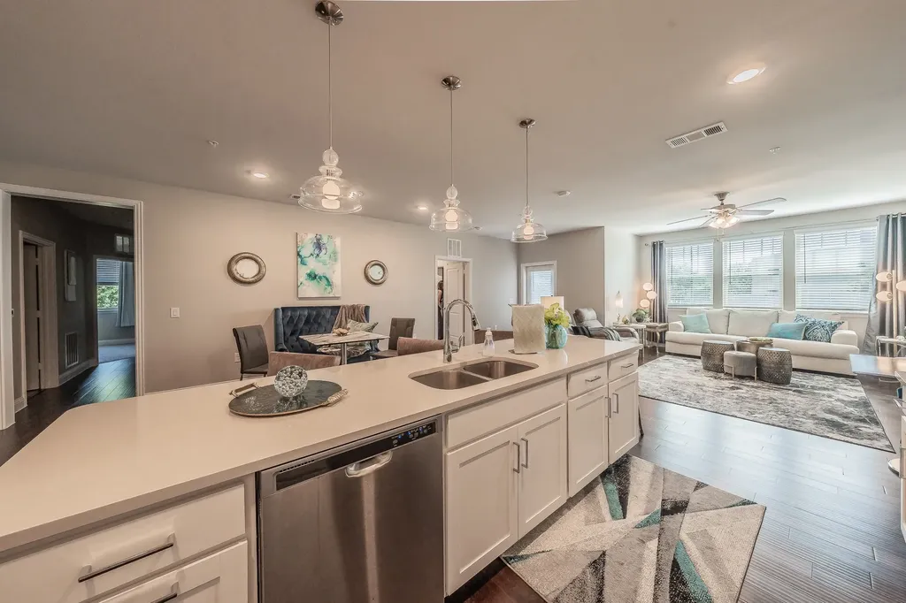 1735 Wittington Place Farmers Branch TX 75234