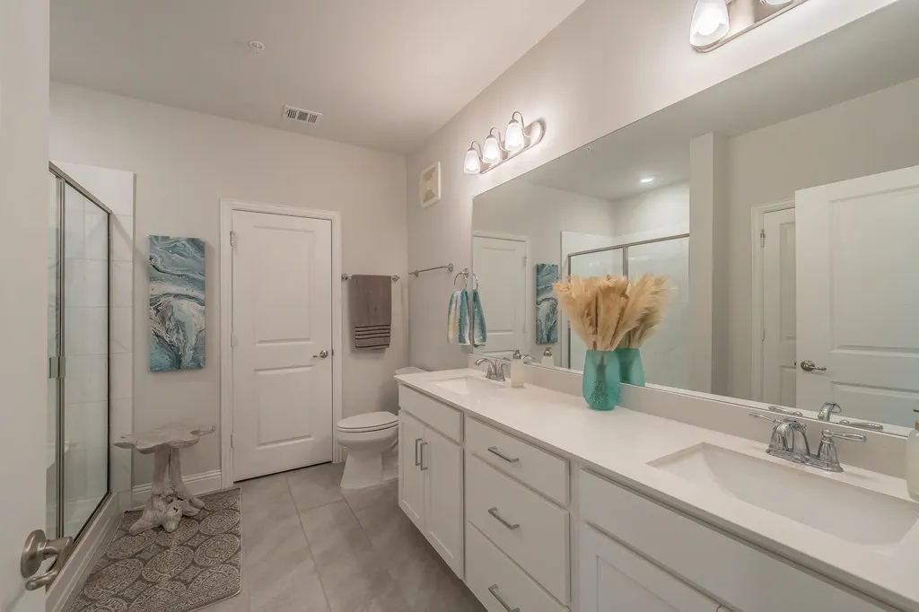 1735 Wittington Place Farmers Branch TX 75234