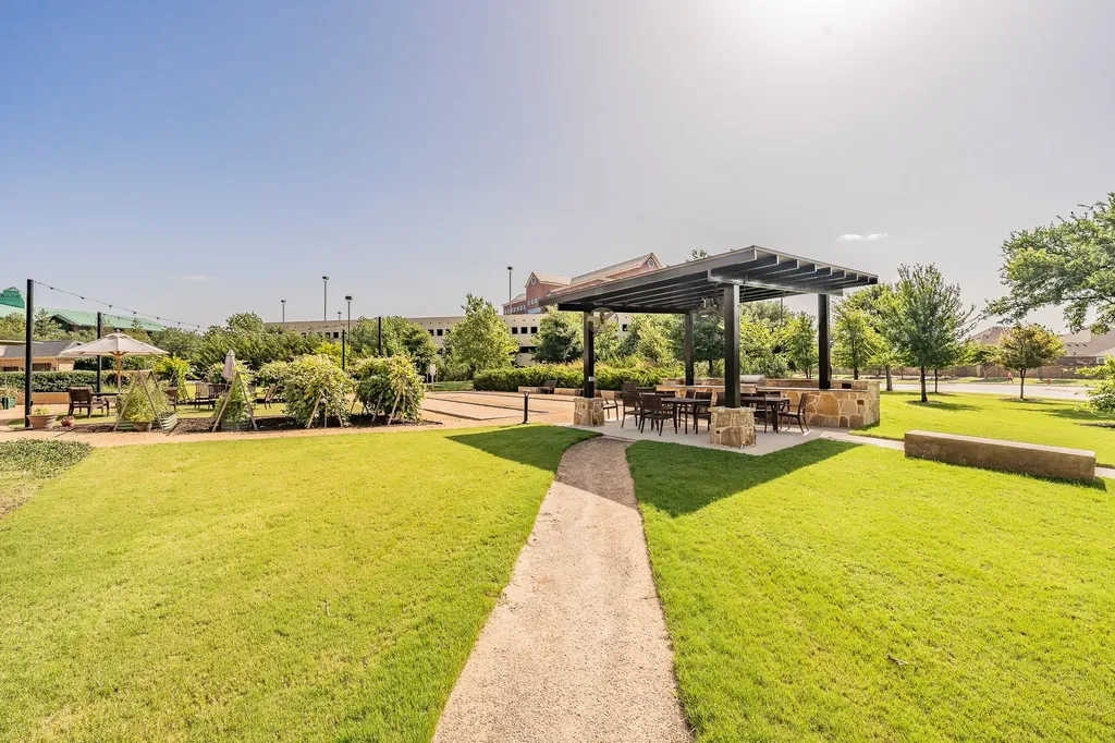 1735 Wittington Place Farmers Branch TX 75234