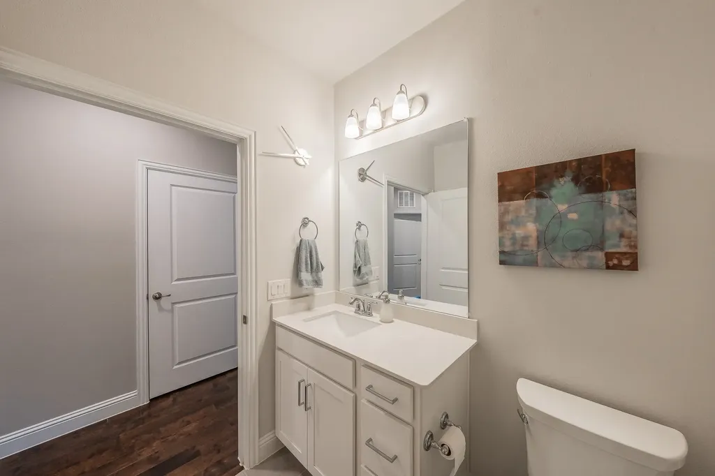 1735 Wittington Place Farmers Branch TX 75234