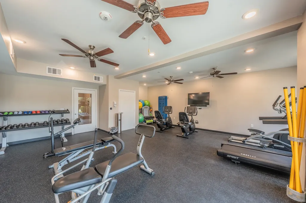 1735 Wittington Place Farmers Branch TX 75234