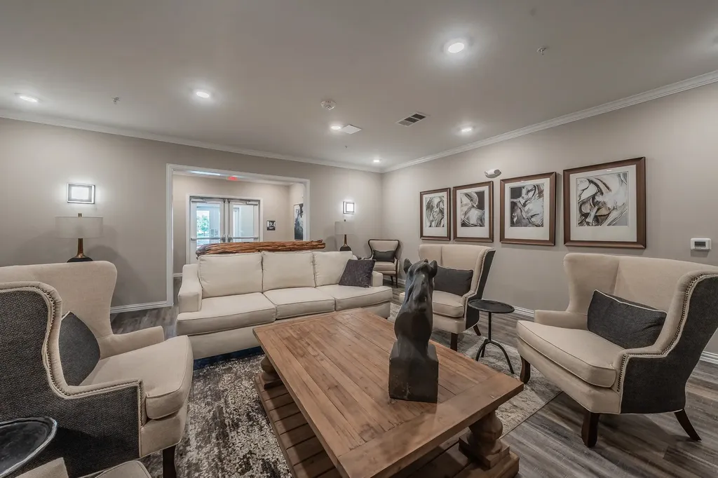 1735 Wittington Place Farmers Branch TX 75234