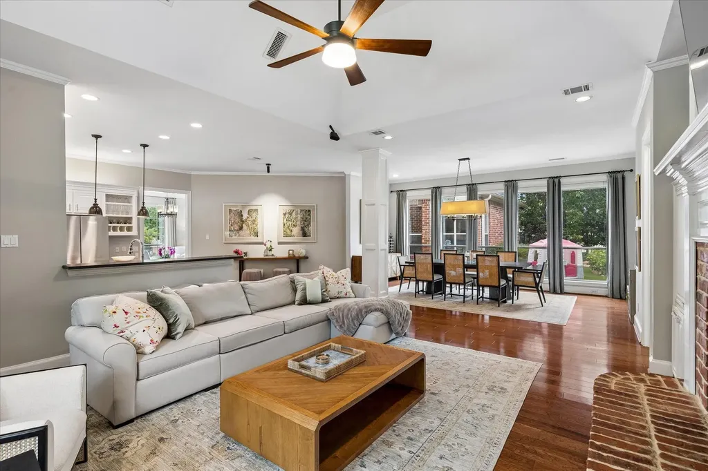 11 Brook Hollow Lane Trophy Club TX 76262