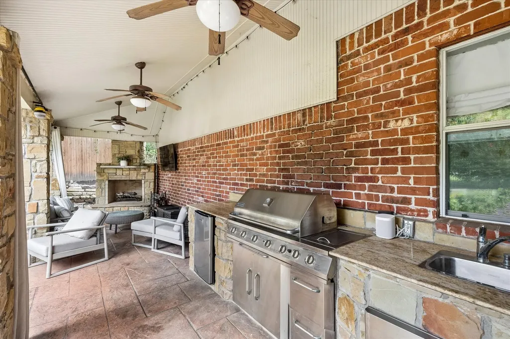 11 Brook Hollow Lane Trophy Club TX 76262