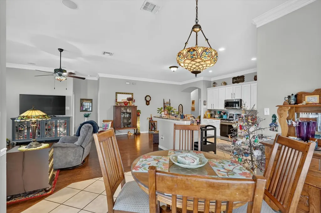 1008 Bell Manor Drive Savannah TX 76227