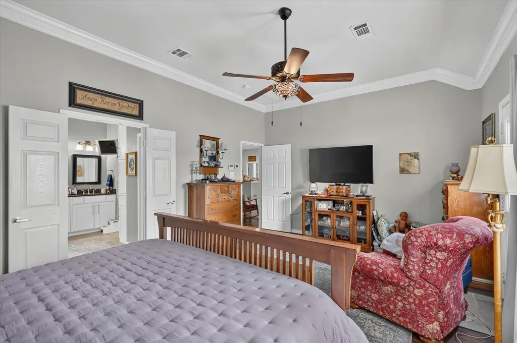 1008 Bell Manor Drive Savannah TX 76227