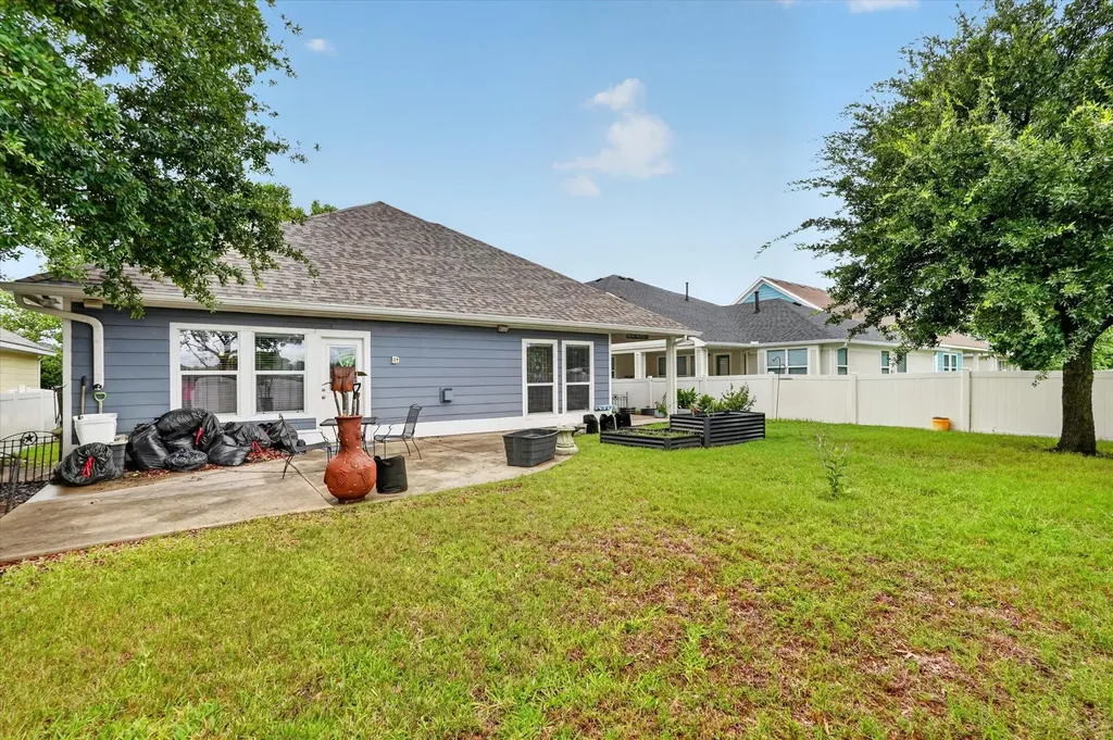1008 Bell Manor Drive Savannah TX 76227