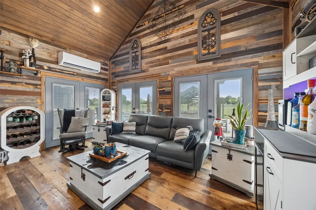 1000 Winding Wood Trail Scurry TX 75158