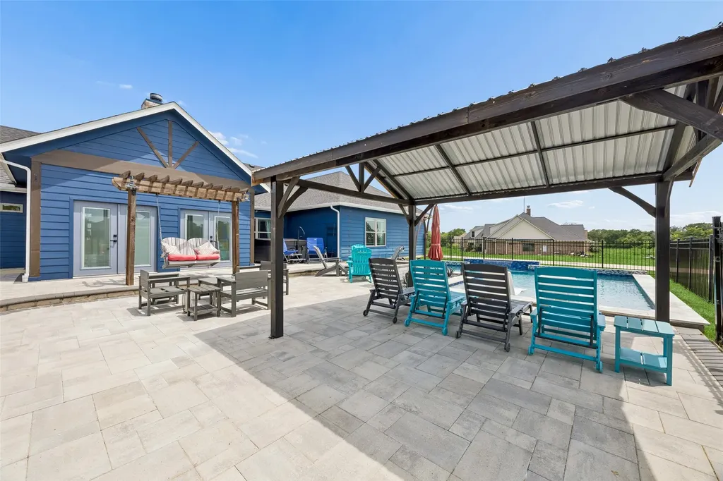 1000 Winding Wood Trail Scurry TX 75158