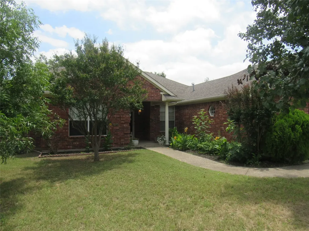 404 County Road 260 Gainesville TX 76240