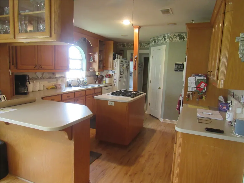 404 County Road 260 Gainesville TX 76240